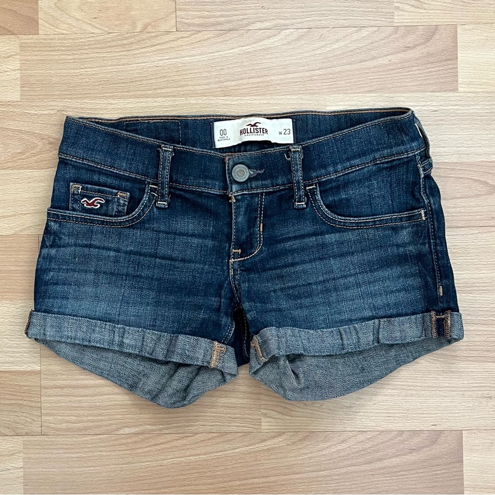 Hollister Low-Rise Dark Wash Shorts